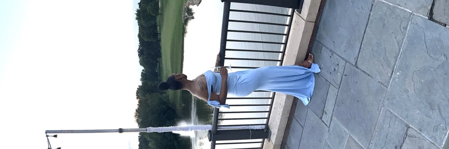 paris_simonee's profile banner image