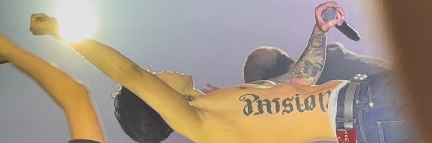 97_07110107's profile banner image