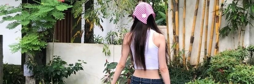 李, Maurelle. banner