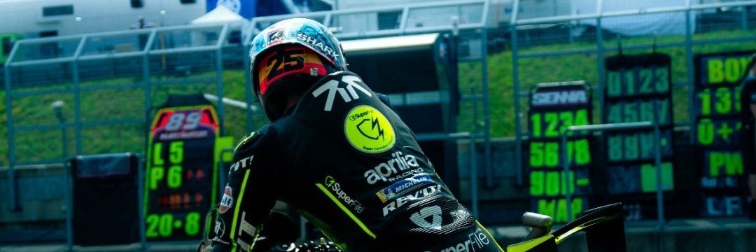 amelwjyy's profile banner image