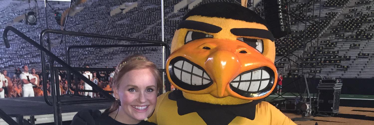 AlyOlson's profile banner image