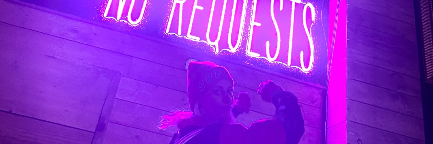 moondreamerg's profile banner image