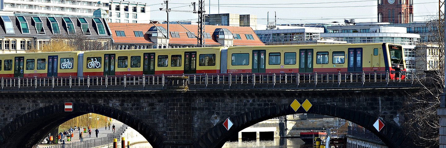 S-Bahn Berlin banner