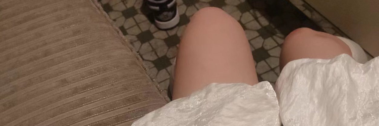 一对普通情侣 banner