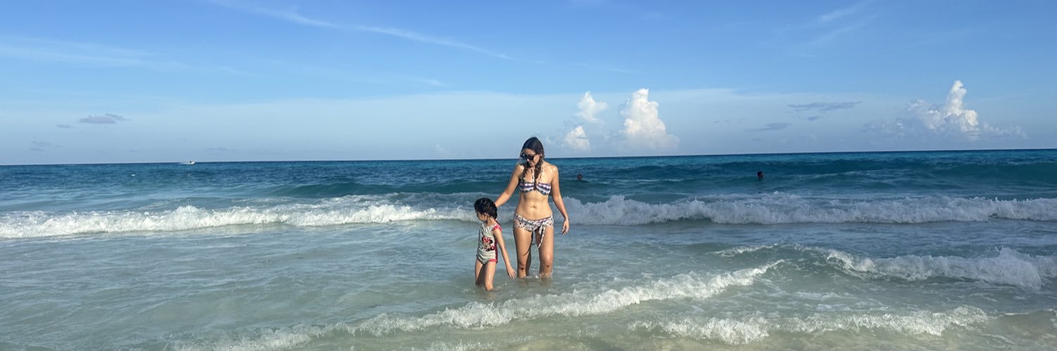 thanyasmin's profile banner image