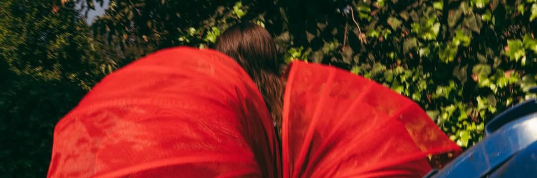 Elizabeth Olsen Source's banner