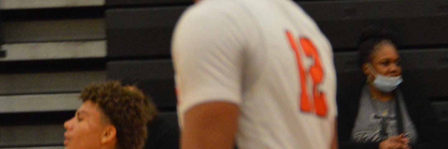 Queee3x's profile banner image