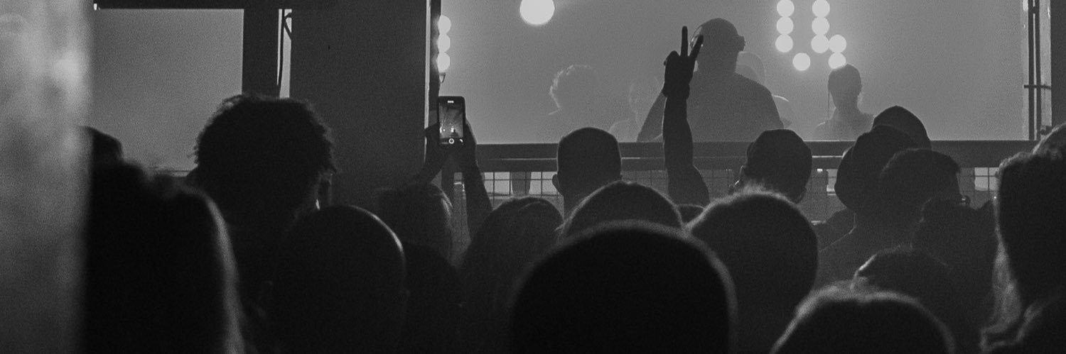 T H E O N A S A banner