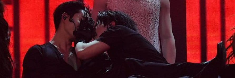 we banner