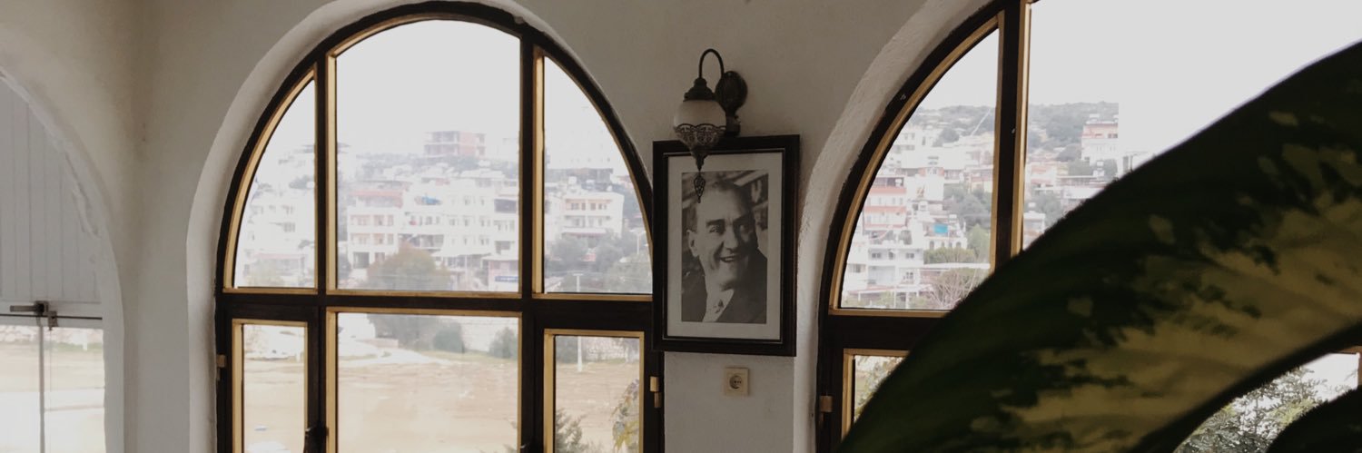 edaurl's profile banner image