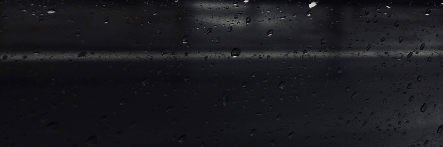 eluufi's profile banner image
