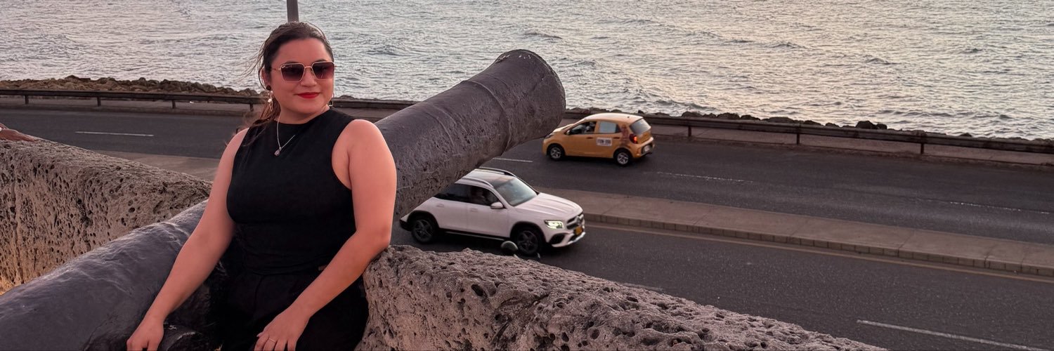 lindabonillar's profile banner image