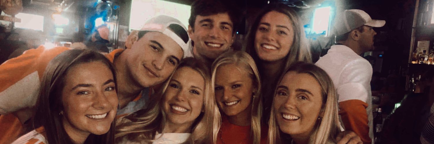 torihill22's profile banner image