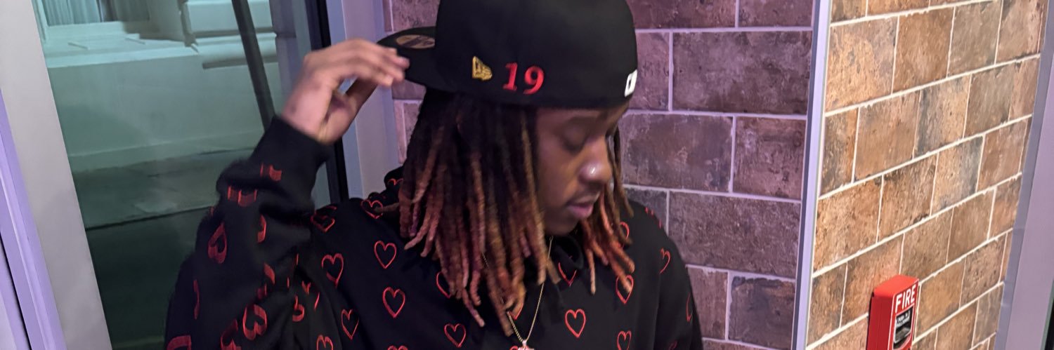 SAYRAYRAY3X's profile banner image