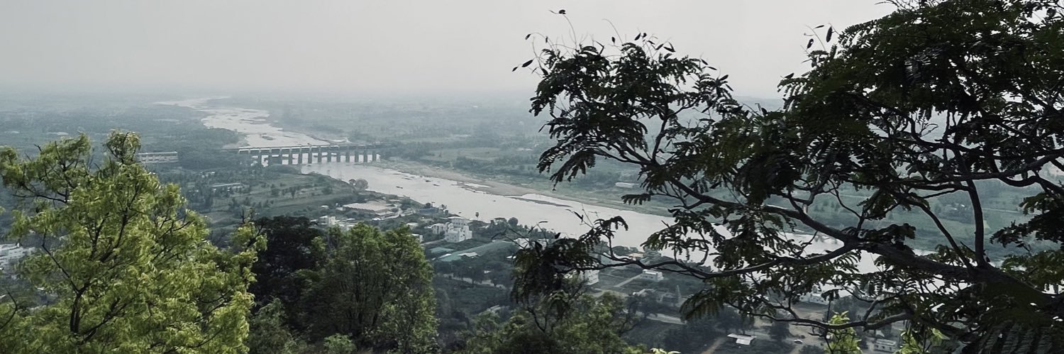 The Salem Hub banner