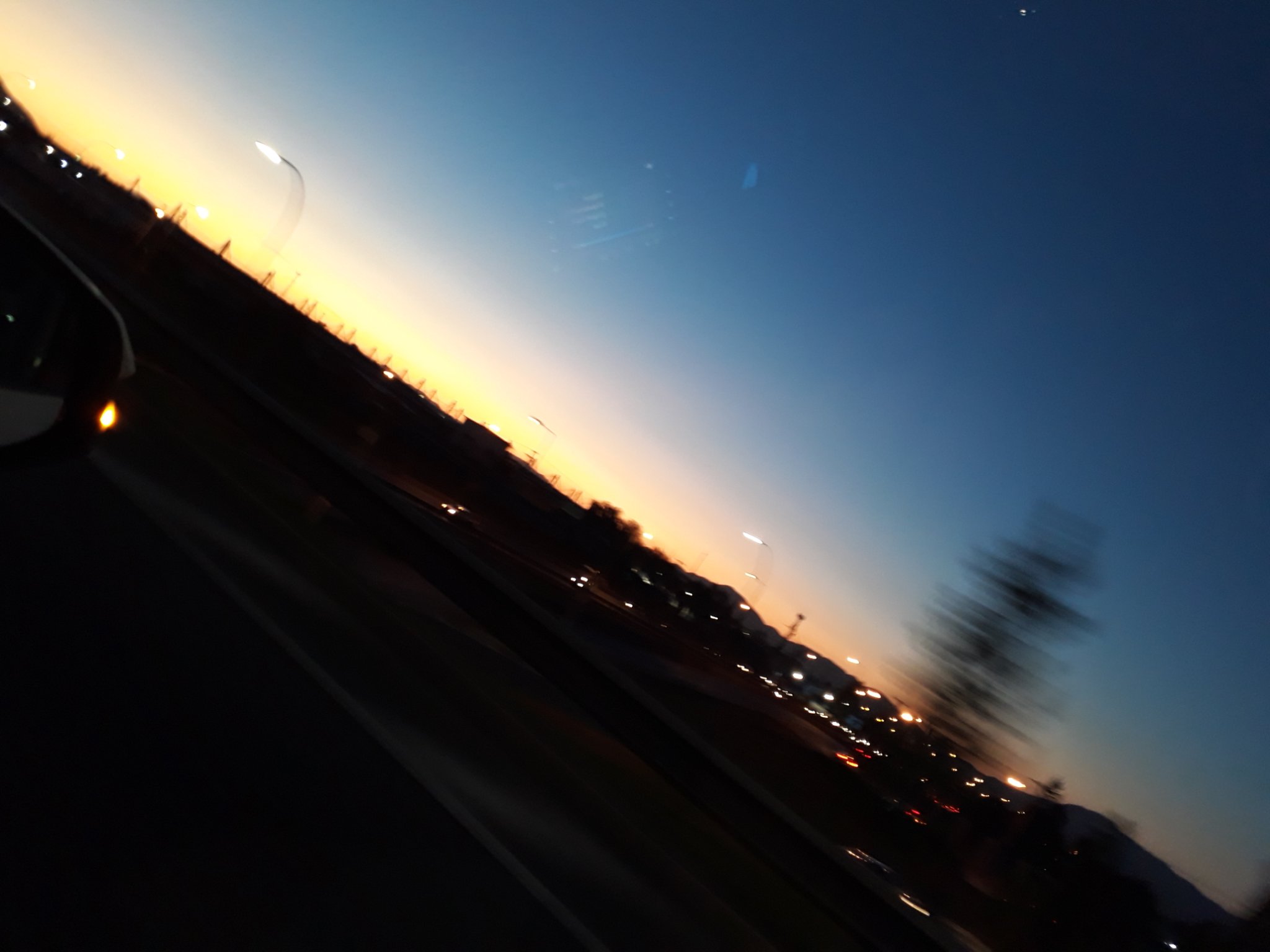 fernandaskiaffo's profile banner image