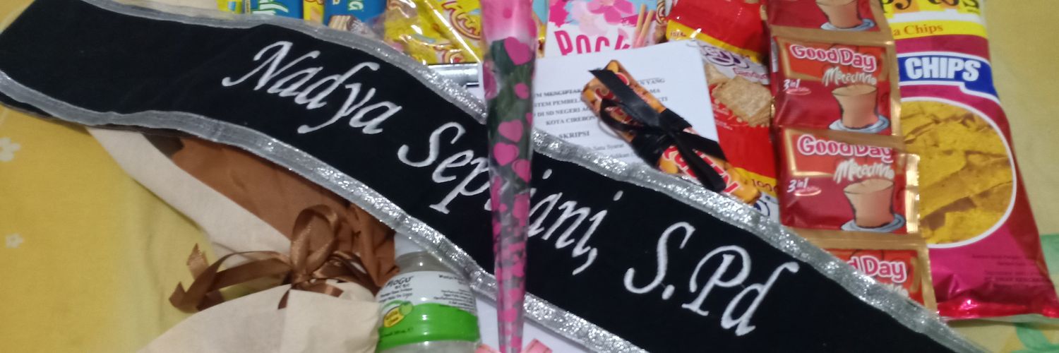 nadyasptn's profile banner image