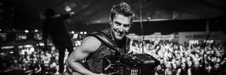 moriartea 🦋 banner