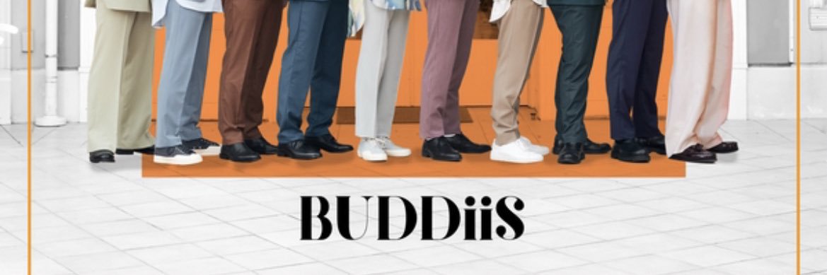 M banner