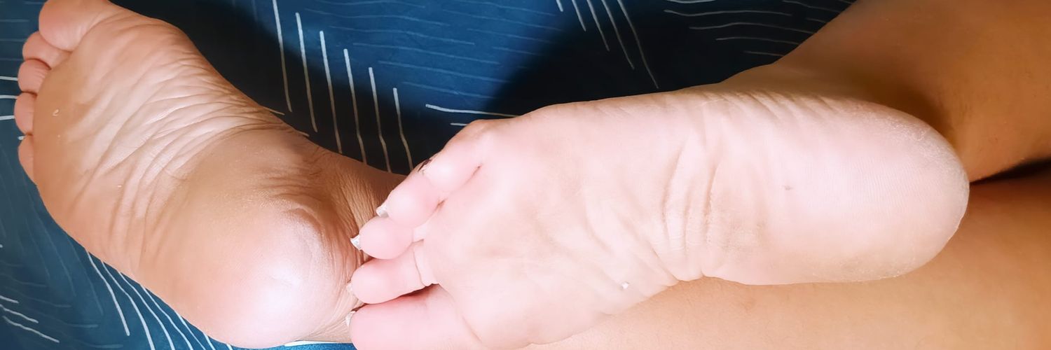 feettete's profile banner image