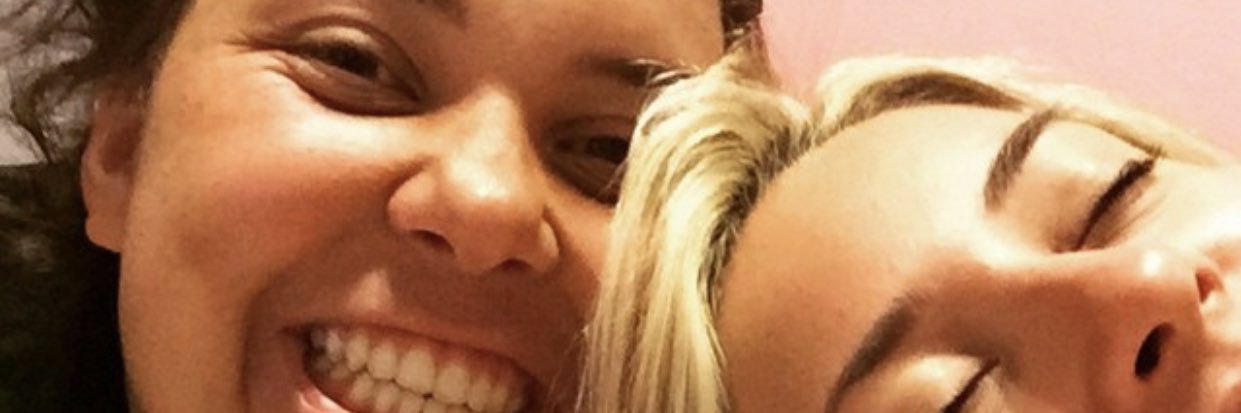 omglivia's profile banner image