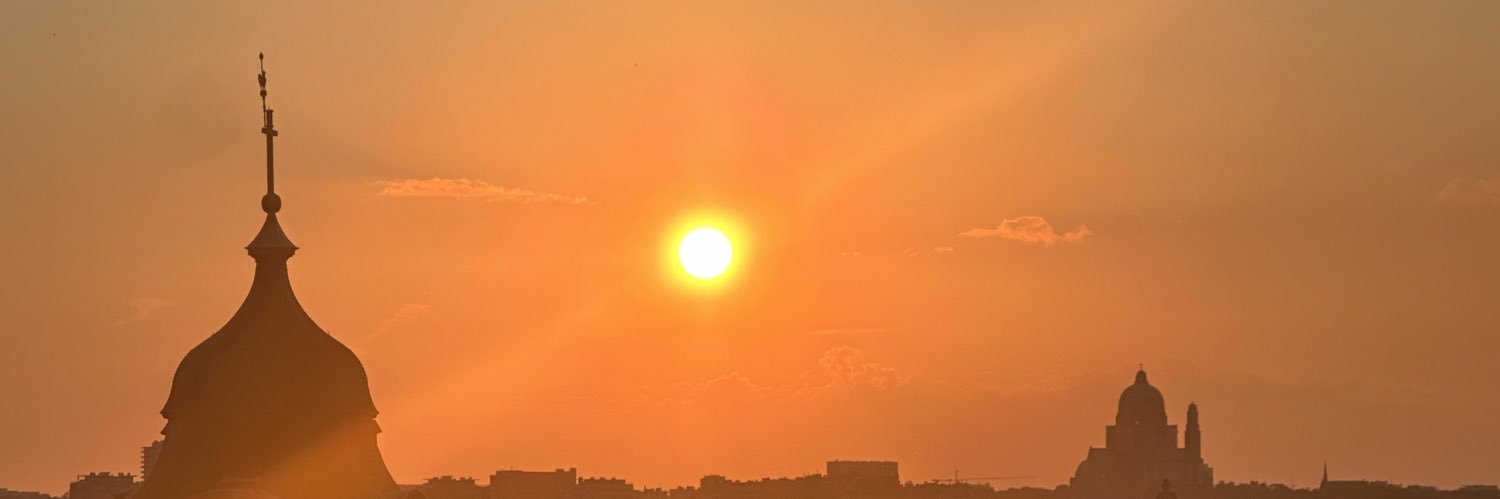 lu banner