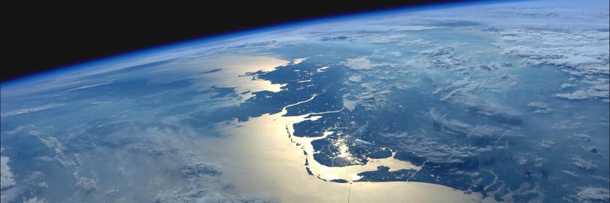 Nadenkentotstof banner