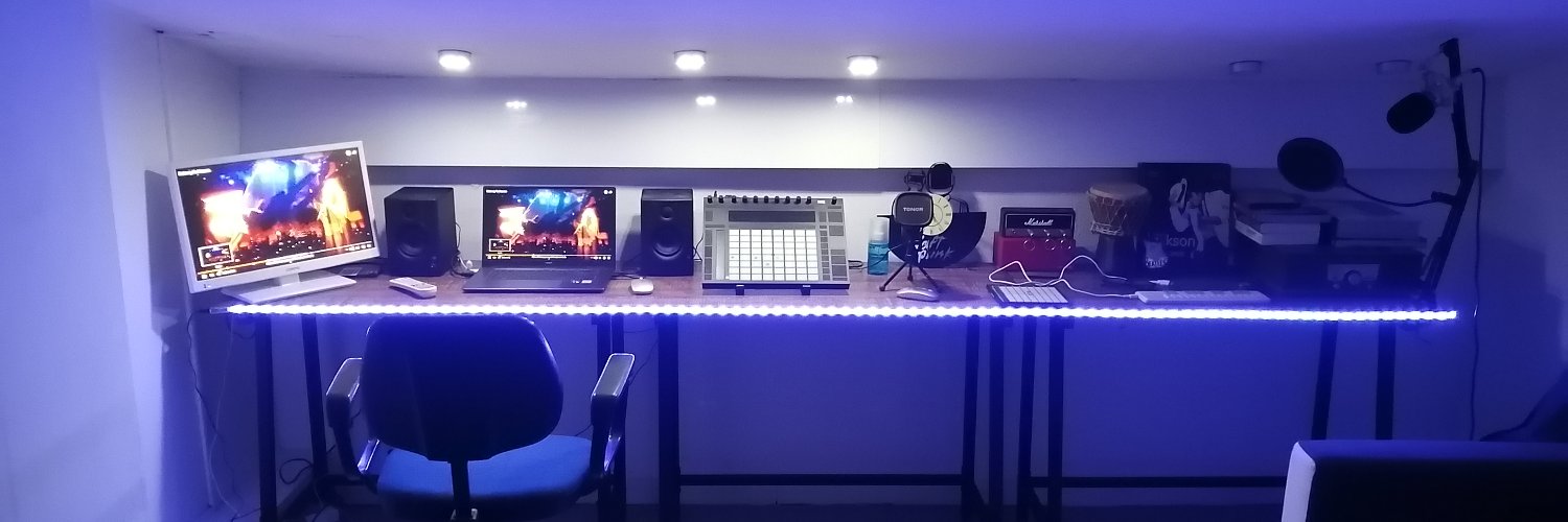 philyan33's profile banner image