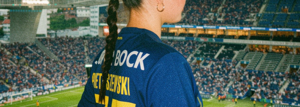 mmarianaff's profile banner image