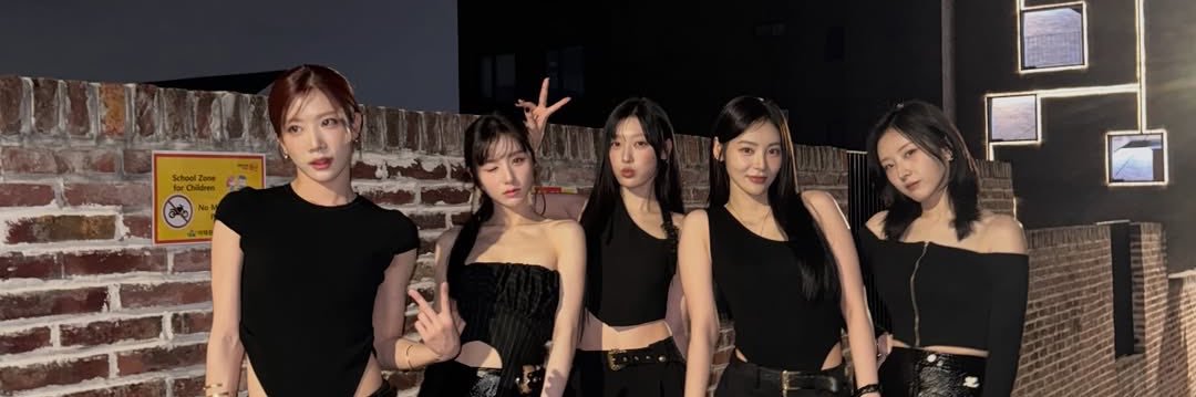 月のB面 banner