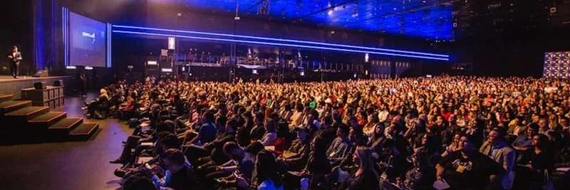 shrnvsn's profile banner image