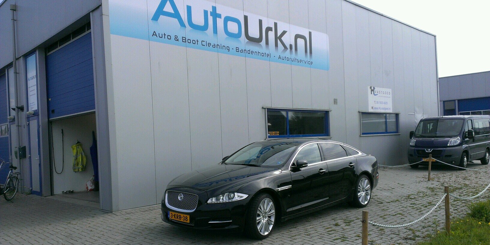 autourk's profile banner image