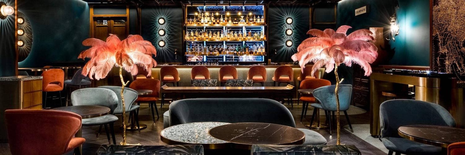 DIS & DAT ...💯 banner