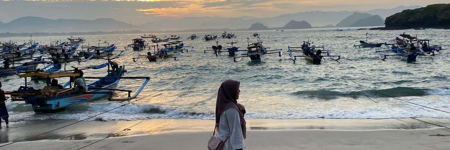 rina_maula's profile banner image