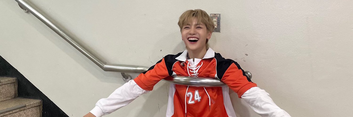 seoktofu_'s profile banner image