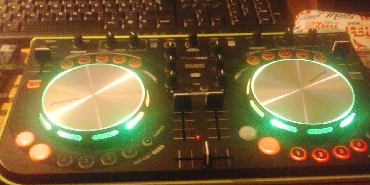 Axel_Dj95's profile banner image
