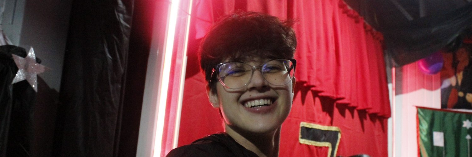 euheelen's profile banner image