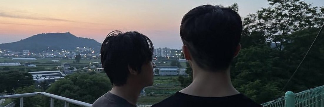 kyungssus's profile banner image