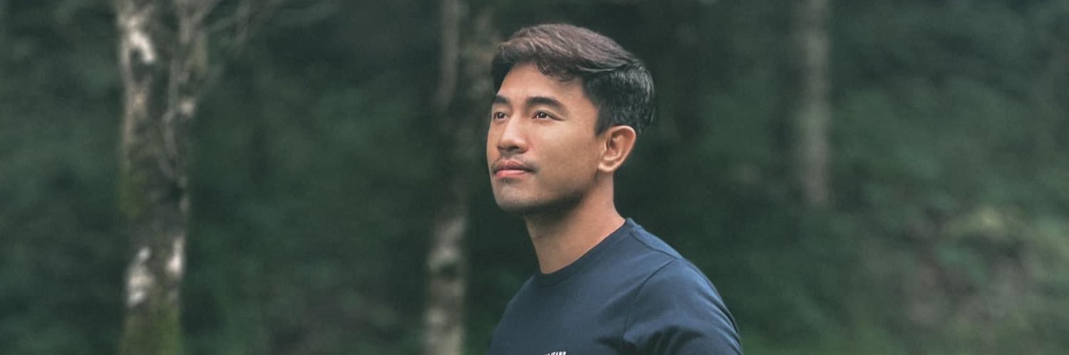 ដុំ ថ្មរ banner