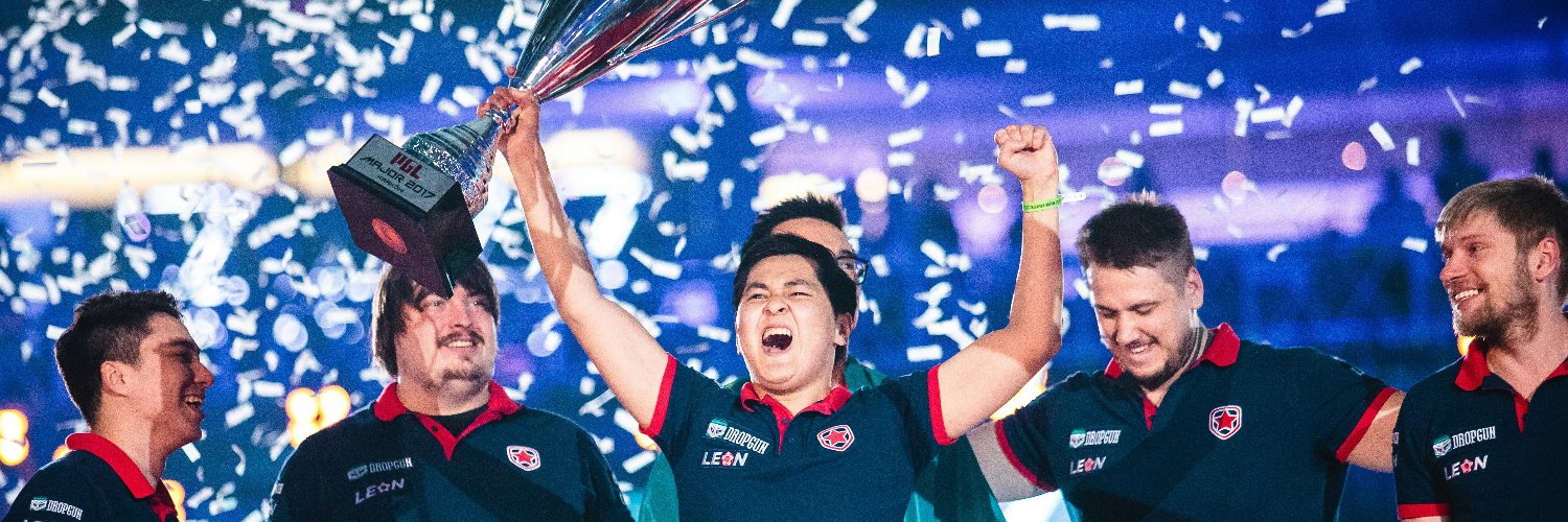 #1 HObbit stan banner