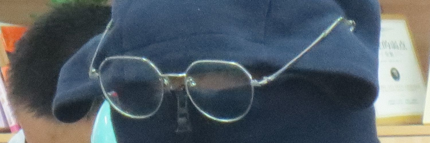 撞上火星的石头 banner