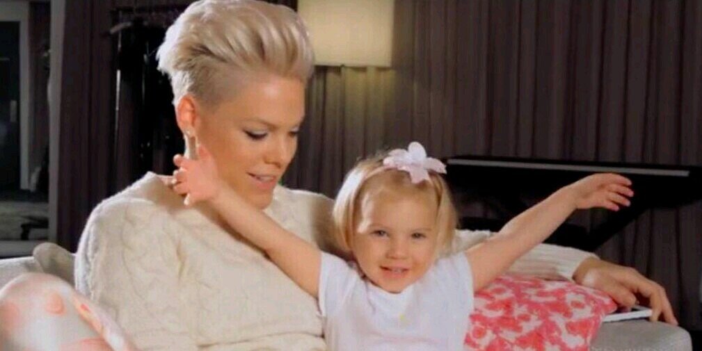 Pinks_SA_fan's profile banner image