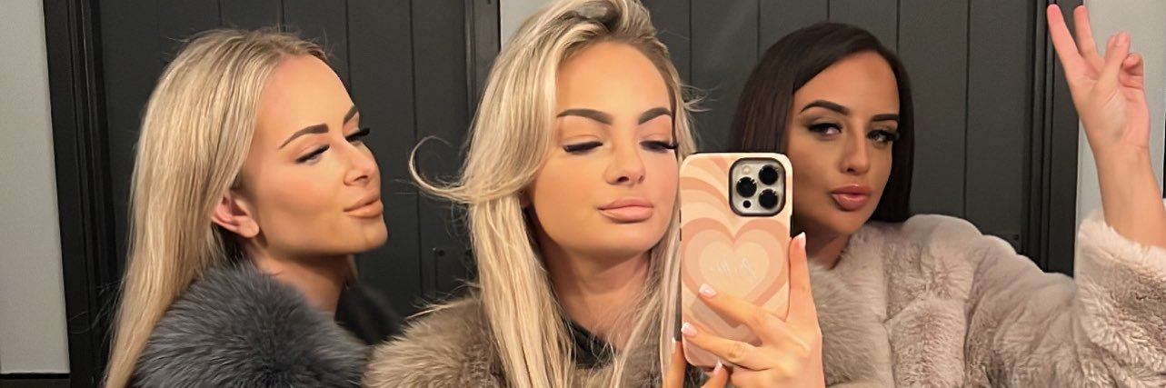 billie campbell X banner