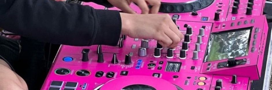 suejaneth's profile banner image