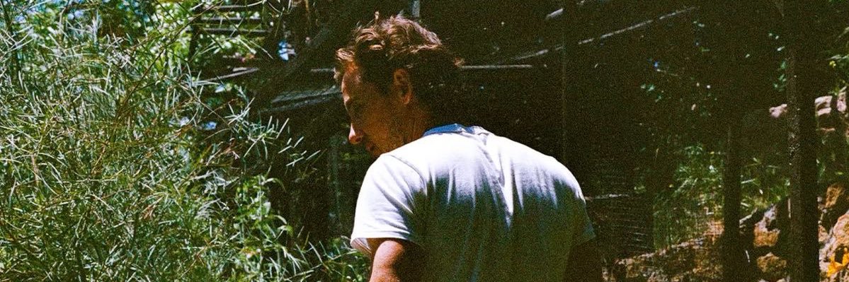 eddie*'s banner