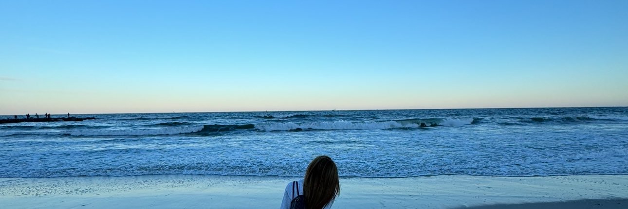 11catrenaa's profile banner image