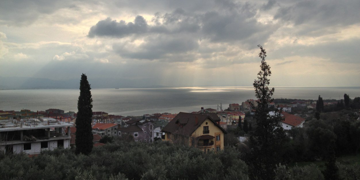 Ozrtkn's profile banner image