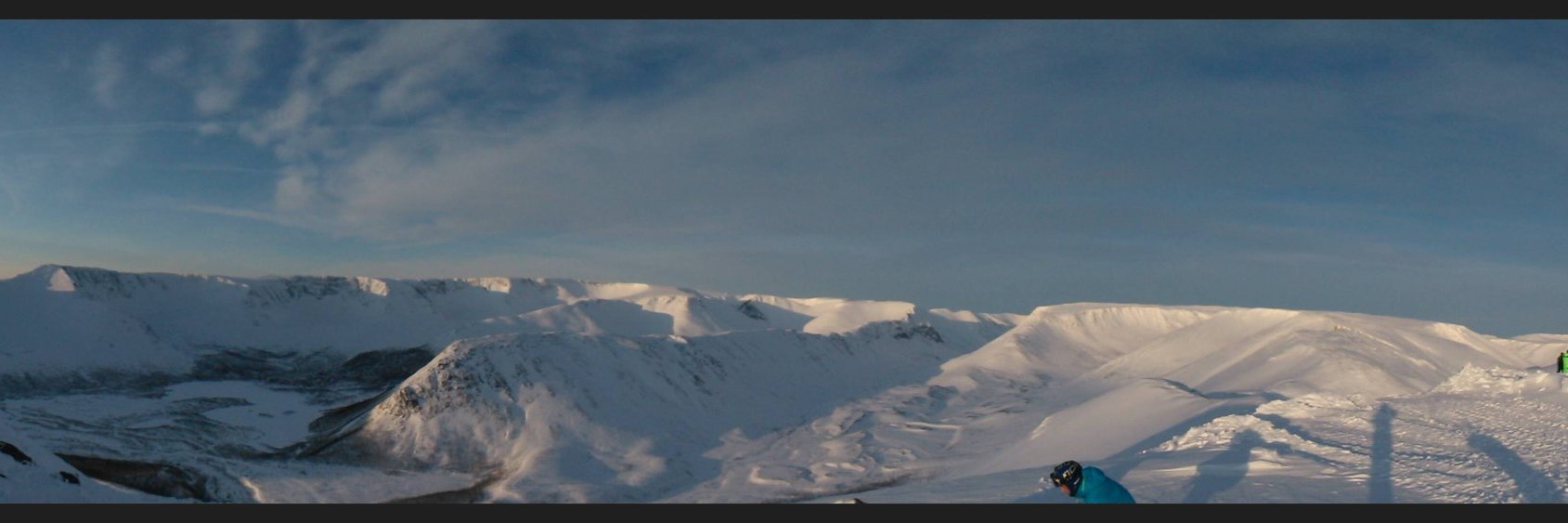 justyarik's profile banner image