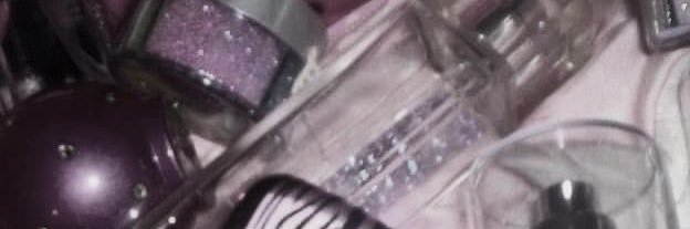 logged out of bratzholics ᥫ᭡. banner
