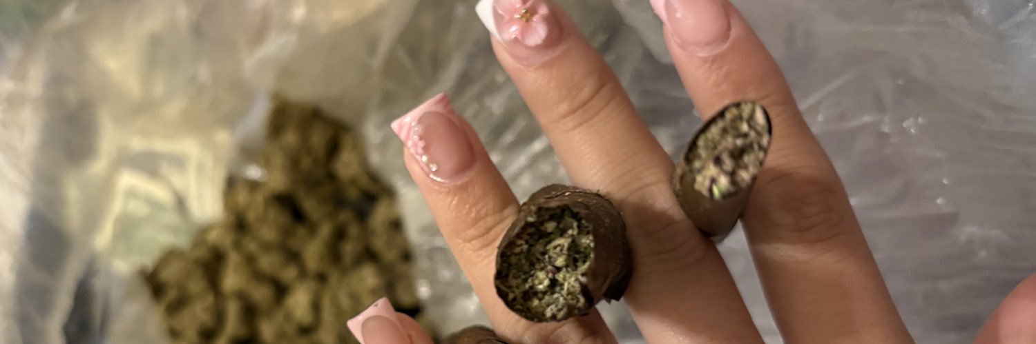 xcarlet ᥫ᭡ banner